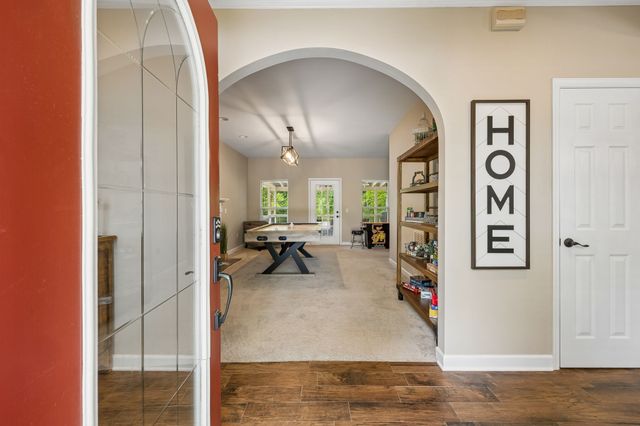 1240 Camp Ravine Rd, Burns, TN 37029
