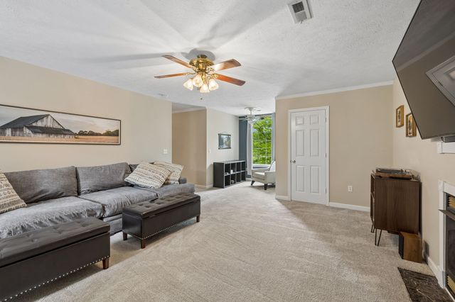 1240 Camp Ravine Rd, Burns, TN 37029
