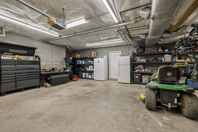 1240 Camp Ravine Rd, Burns, TN 37029
