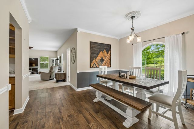1240 Camp Ravine Rd, Burns, TN 37029
