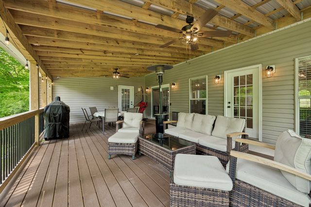 1240 Camp Ravine Rd, Burns, TN 37029
