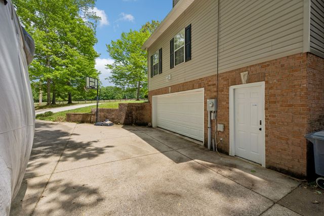 1240 Camp Ravine Rd, Burns, TN 37029
