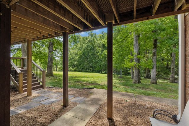 1240 Camp Ravine Rd, Burns, TN 37029