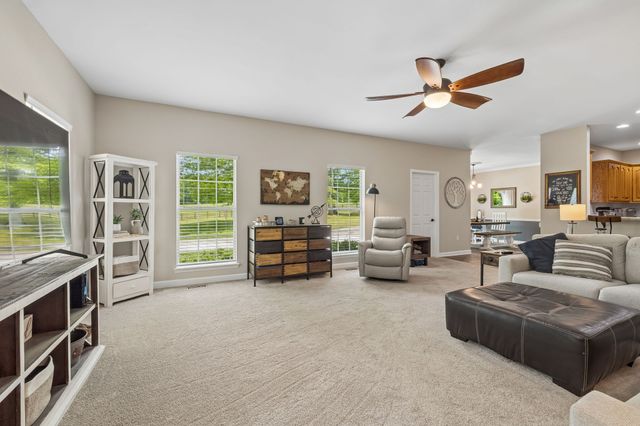 1240 Camp Ravine Rd, Burns, TN 37029