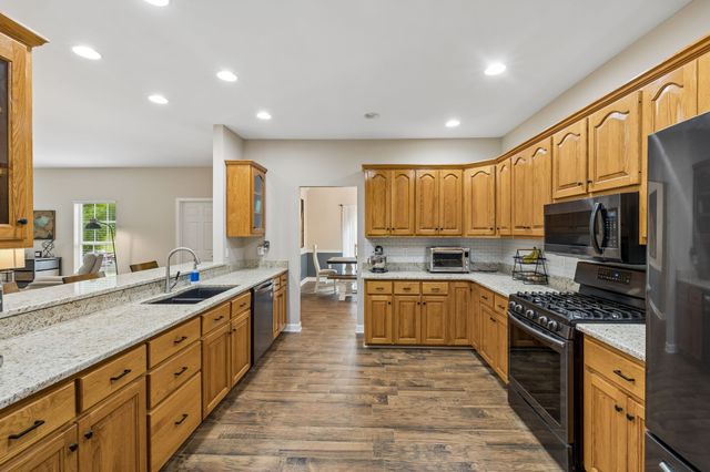 1240 Camp Ravine Rd, Burns, TN 37029