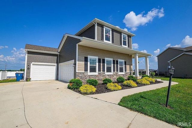 1586 Lavante Cove, Fort Wayne, IN 46818