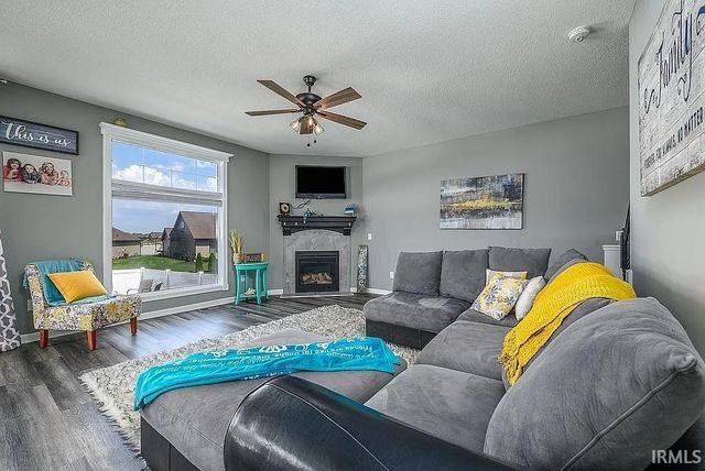1586 Lavante Cove, Fort Wayne, IN 46818