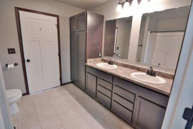 6860 CAMBRIDGE CT, Summerset, SD 57718