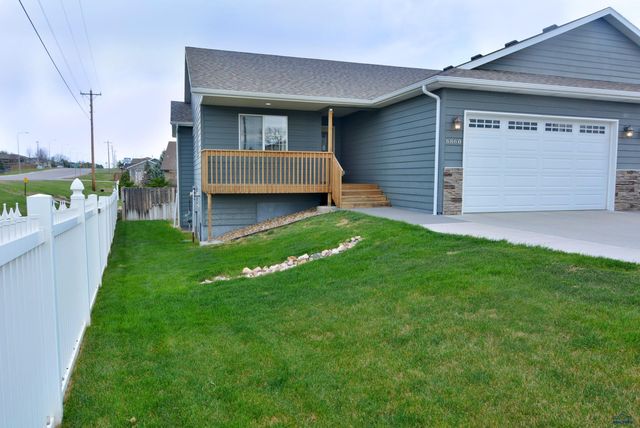 6860 CAMBRIDGE CT, Summerset, SD 57718