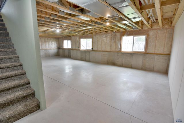 6860 CAMBRIDGE CT, Summerset, SD 57718