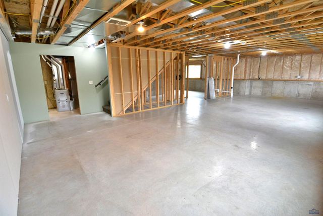 6860 CAMBRIDGE CT, Summerset, SD 57718