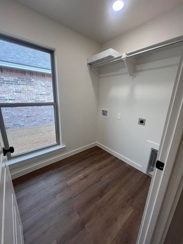 13831 Gary Avenue, Lubbock, TX 79423