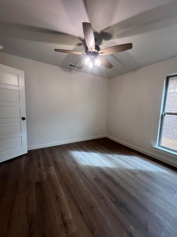 13831 Gary Avenue, Lubbock, TX 79423