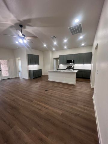 13831 Gary Avenue, Lubbock, TX 79423