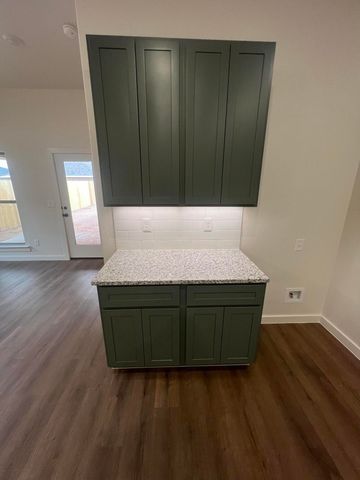 13831 Gary Avenue, Lubbock, TX 79423