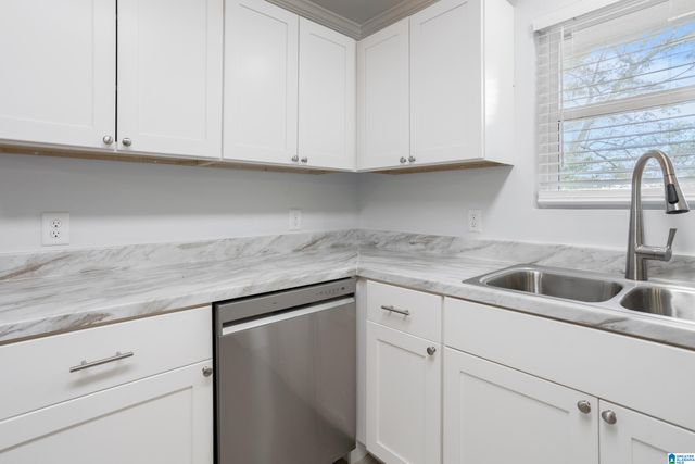 1855 EDGEHILL DRIVE, Hueytown, AL 35023