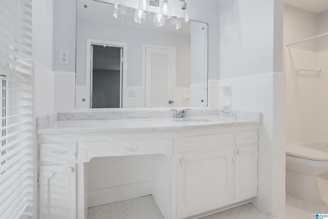 1855 EDGEHILL DRIVE, Hueytown, AL 35023