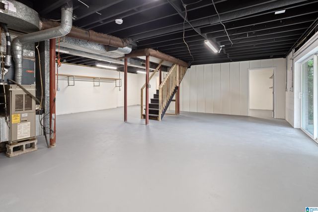 1855 EDGEHILL DRIVE, Hueytown, AL 35023