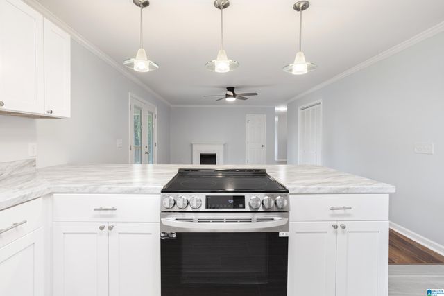 1855 EDGEHILL DRIVE, Hueytown, AL 35023