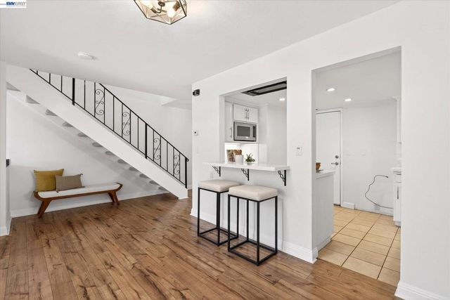 108 Summerwood Pl, Concord, CA 94518