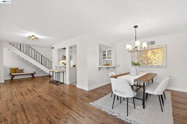 108 Summerwood Pl, Concord, CA 94518