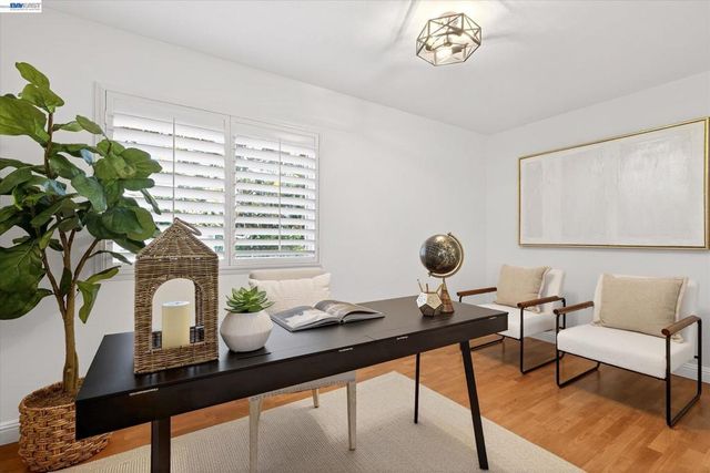 108 Summerwood Pl, Concord, CA 94518