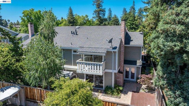 108 Summerwood Pl, Concord, CA 94518