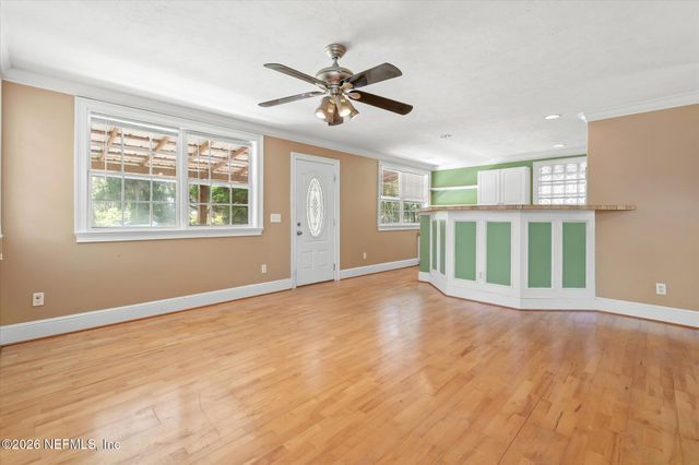116 OAKLAND Avenue S, San Mateo, FL 32187