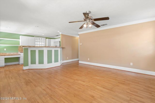 116 OAKLAND Avenue S, San Mateo, FL 32187