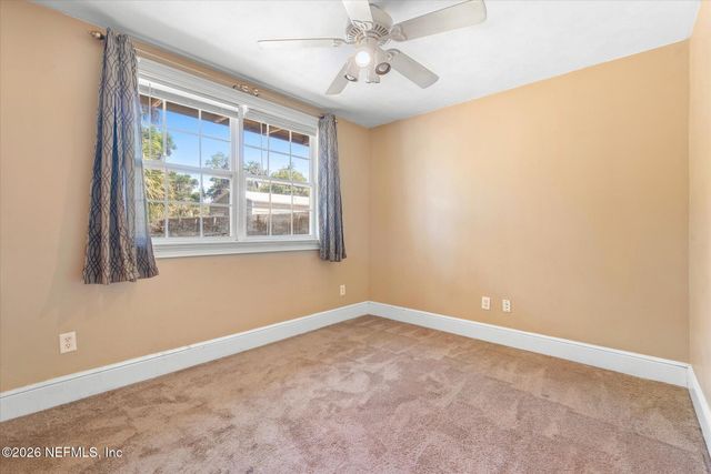 116 OAKLAND Avenue S, San Mateo, FL 32187