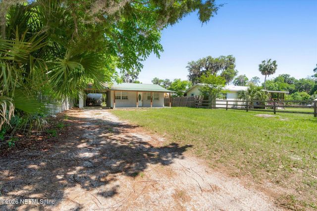 116 OAKLAND Avenue S, San Mateo, FL 32187
