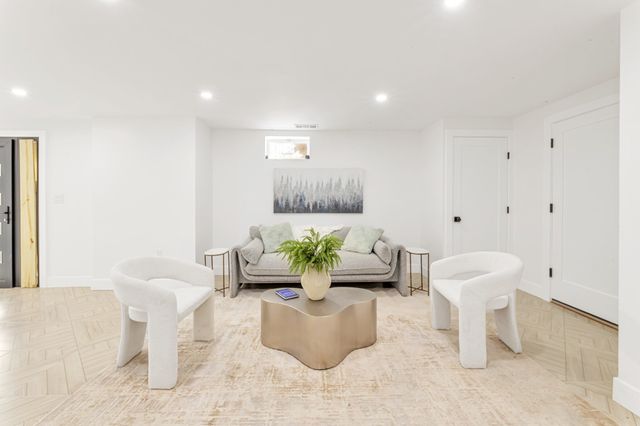 101 Hackensack Road, Boston, MA 02132