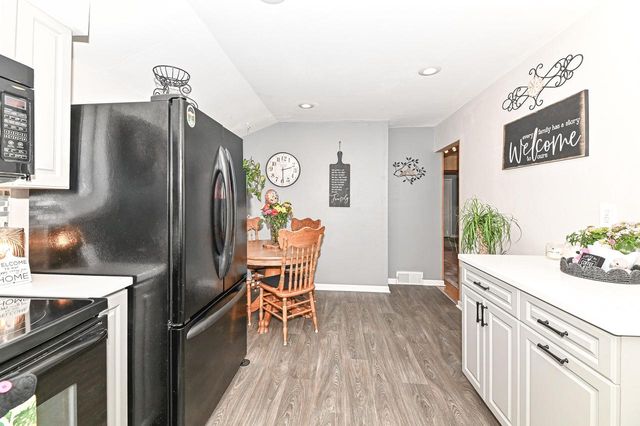 8019 W Norwich STREET, Milwaukee, WI 53220
