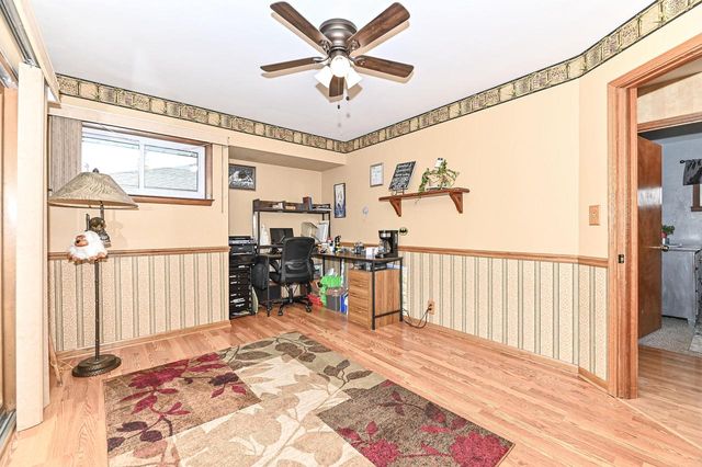 8019 W Norwich STREET, Milwaukee, WI 53220