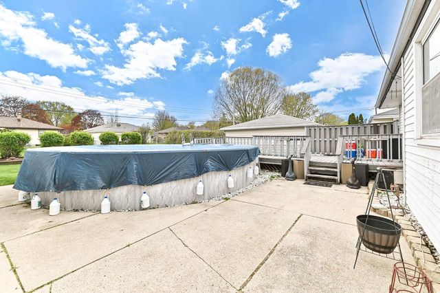8019 W Norwich STREET, Milwaukee, WI 53220
