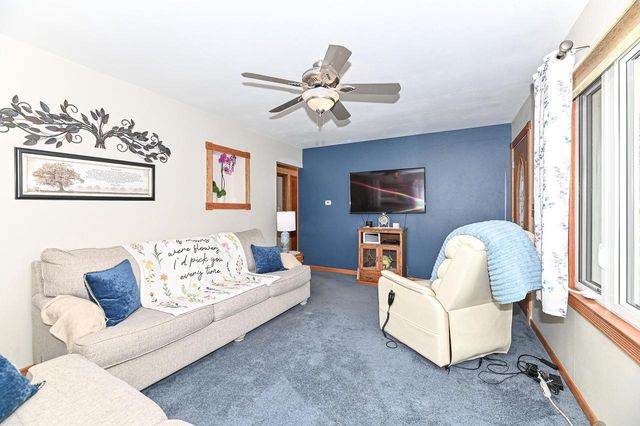 8019 W Norwich STREET, Milwaukee, WI 53220