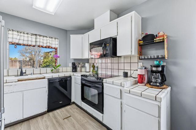 3546 W Dayton Avenue, Fresno, CA 93722