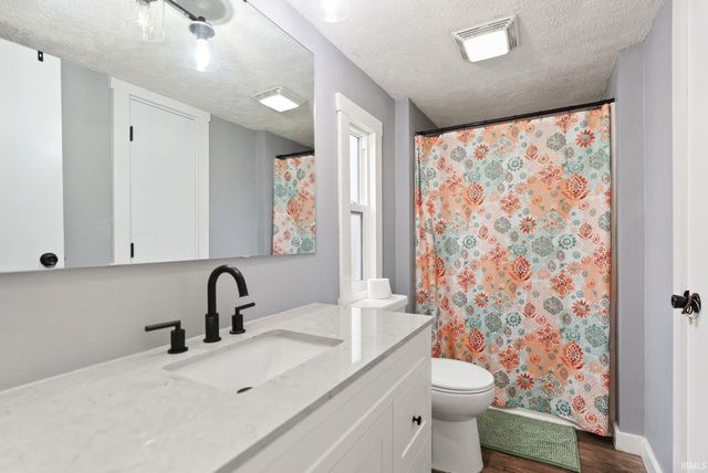 30063 W Wren Street, Elkhart, IN 46517