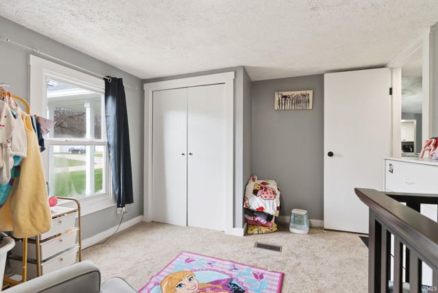 30063 W Wren Street, Elkhart, IN 46517