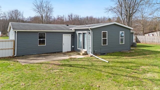30063 W Wren Street, Elkhart, IN 46517