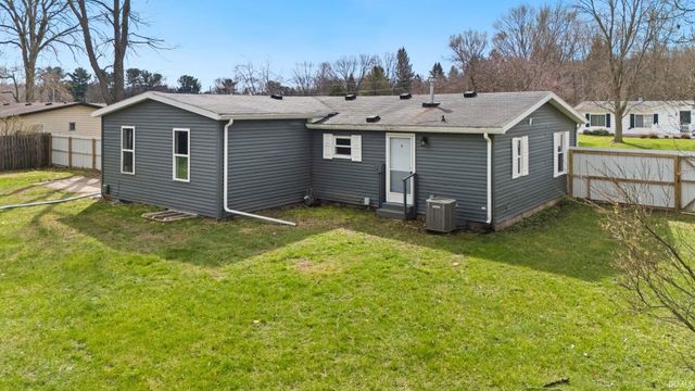 30063 W Wren Street, Elkhart, IN 46517