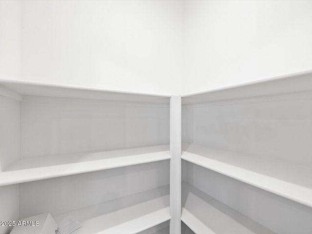 32853 N VINEYARD Avenue, San Tan Valley, AZ 85143