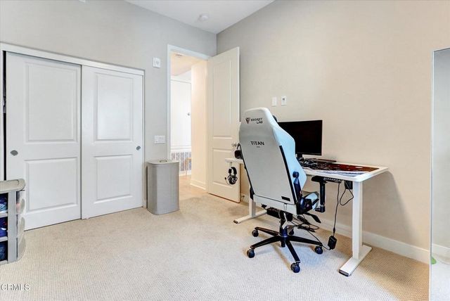 27406 N Merlin Place 202, Valencia, CA 91381