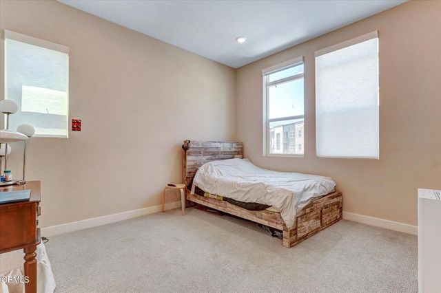 27406 N Merlin Place 202, Valencia, CA 91381