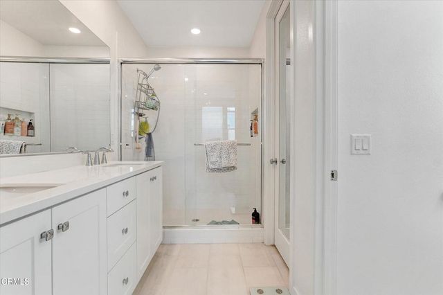 27406 N Merlin Place 202, Valencia, CA 91381