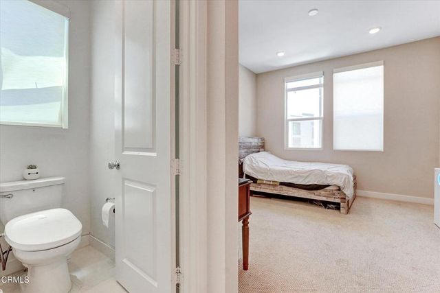 27406 N Merlin Place 202, Valencia, CA 91381
