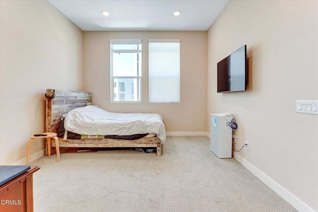 27406 N Merlin Place 202, Valencia, CA 91381