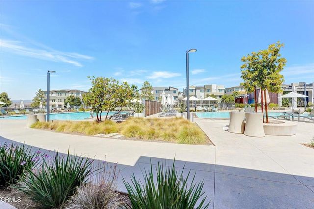27406 N Merlin Place 202, Valencia, CA 91381