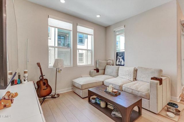 27406 N Merlin Place 202, Valencia, CA 91381
