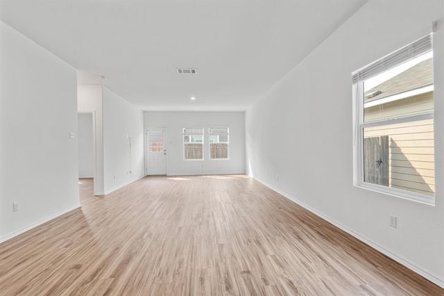 417 Soapstone PASS, Maxwell, TX 78656